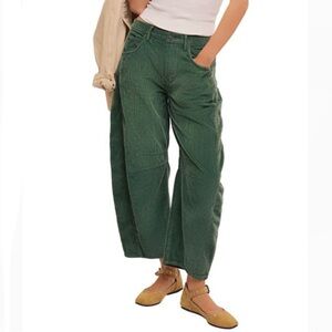Free People Good Luck Good corduroy barrel jeans ~ NWT
